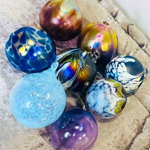 Handblown glass ornaments: handmade perfect for the holidays!